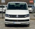 Белый Фольксваген Мультиван, объемом двигателя 2 л и пробегом 195 тыс. км за 39900 $, фото 1 на Automoto.ua