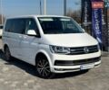 Белый Фольксваген Мультиван, объемом двигателя 2 л и пробегом 195 тыс. км за 39900 $, фото 1 на Automoto.ua