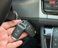 Белый Фольксваген Мультиван, объемом двигателя 2 л и пробегом 227 тыс. км за 38408 $, фото 29 на Automoto.ua
