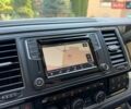 Білий Фольксваген Мультиван, об'ємом двигуна 2 л та пробігом 227 тис. км за 39372 $, фото 37 на Automoto.ua