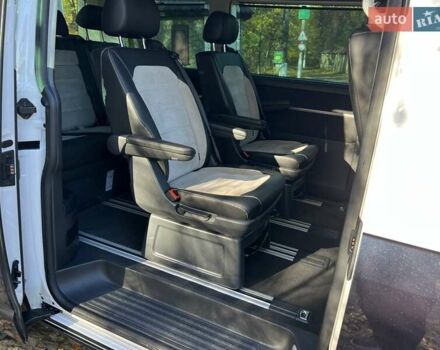 Білий Фольксваген Мультиван, об'ємом двигуна 1.97 л та пробігом 230 тис. км за 43000 $, фото 32 на Automoto.ua