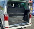 Белый Фольксваген Мультиван, объемом двигателя 2 л и пробегом 195 тыс. км за 37900 $, фото 29 на Automoto.ua
