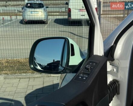 Белый Фольксваген Мультиван, объемом двигателя 2 л и пробегом 195 тыс. км за 39900 $, фото 14 на Automoto.ua