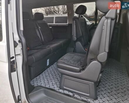 Білий Фольксваген Мультиван, об'ємом двигуна 1.97 л та пробігом 128 тис. км за 58000 $, фото 4 на Automoto.ua
