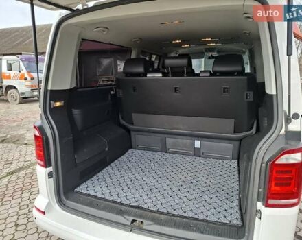 Білий Фольксваген Мультиван, об'ємом двигуна 1.97 л та пробігом 128 тис. км за 58000 $, фото 6 на Automoto.ua