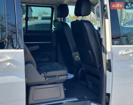 Белый Фольксваген Мультиван, объемом двигателя 2 л и пробегом 195 тыс. км за 39900 $, фото 32 на Automoto.ua