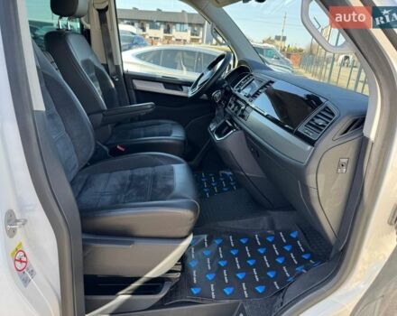 Белый Фольксваген Мультиван, объемом двигателя 2 л и пробегом 195 тыс. км за 39900 $, фото 38 на Automoto.ua