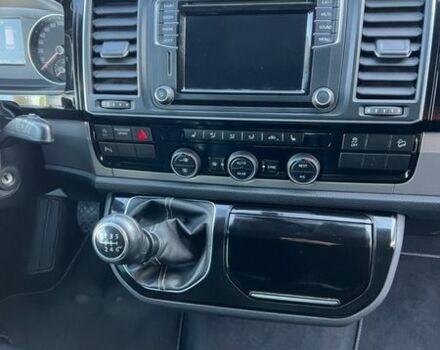 Білий Фольксваген Мультиван, об'ємом двигуна 0 л та пробігом 200 тис. км за 35800 $, фото 13 на Automoto.ua