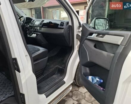 Білий Фольксваген Мультиван, об'ємом двигуна 1.97 л та пробігом 128 тис. км за 58000 $, фото 7 на Automoto.ua