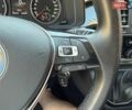 Білий Фольксваген Мультиван, об'ємом двигуна 2 л та пробігом 227 тис. км за 39372 $, фото 26 на Automoto.ua