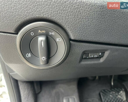 Білий Фольксваген Мультиван, об'ємом двигуна 1.97 л та пробігом 103 тис. км за 36900 $, фото 78 на Automoto.ua