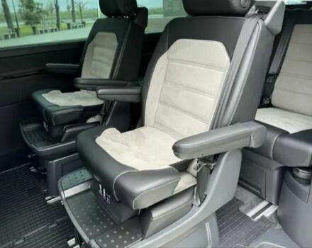 Белый Фольксваген Мультиван, объемом двигателя 2 л и пробегом 200 тыс. км за 43000 $, фото 13 на Automoto.ua