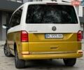 Білий Фольксваген Мультиван, об'ємом двигуна 2 л та пробігом 150 тис. км за 42999 $, фото 14 на Automoto.ua