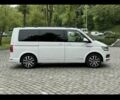 Белый Фольксваген Мультиван, объемом двигателя 2 л и пробегом 200 тыс. км за 43000 $, фото 3 на Automoto.ua