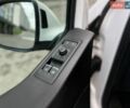 Білий Фольксваген Мультиван, об'ємом двигуна 2 л та пробігом 150 тис. км за 42999 $, фото 48 на Automoto.ua