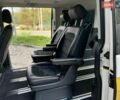 Білий Фольксваген Мультиван, об'ємом двигуна 2 л та пробігом 150 тис. км за 42999 $, фото 45 на Automoto.ua