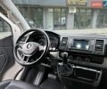 Білий Фольксваген Мультиван, об'ємом двигуна 2 л та пробігом 150 тис. км за 42999 $, фото 32 на Automoto.ua