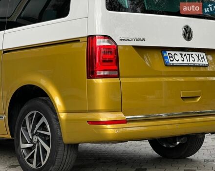 Білий Фольксваген Мультиван, об'ємом двигуна 2 л та пробігом 150 тис. км за 42999 $, фото 16 на Automoto.ua