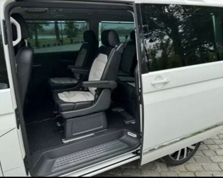 Белый Фольксваген Мультиван, объемом двигателя 2 л и пробегом 200 тыс. км за 43000 $, фото 12 на Automoto.ua