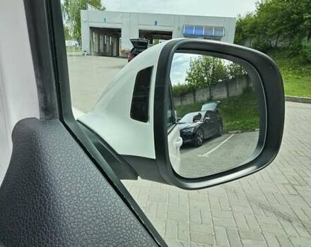 Белый Фольксваген Мультиван, объемом двигателя 1.97 л и пробегом 164 тыс. км за 45999 $, фото 97 на Automoto.ua