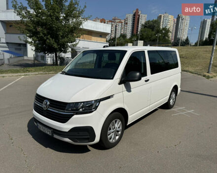 Белый Фольксваген Мультиван, объемом двигателя 1.97 л и пробегом 135 тыс. км за 46500 $, фото 34 на Automoto.ua