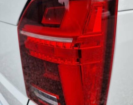 Білий Фольксваген Мультиван, об'ємом двигуна 1.97 л та пробігом 228 тис. км за 40900 $, фото 14 на Automoto.ua