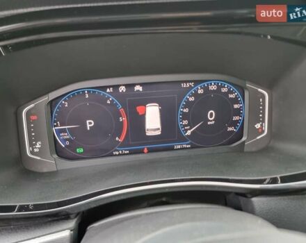 Білий Фольксваген Мультиван, об'ємом двигуна 1.97 л та пробігом 228 тис. км за 40900 $, фото 27 на Automoto.ua