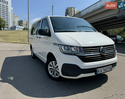 Белый Фольксваген Мультиван, объемом двигателя 1.97 л и пробегом 135 тыс. км за 46500 $, фото 4 на Automoto.ua