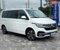 Білий Фольксваген Мультиван, об'ємом двигуна 2 л та пробігом 123 тис. км за 62500 $, фото 1 на Automoto.ua