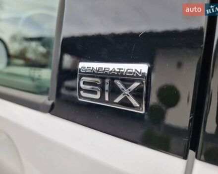 Білий Фольксваген Мультиван, об'ємом двигуна 1.97 л та пробігом 228 тис. км за 40900 $, фото 15 на Automoto.ua