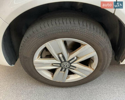 Белый Фольксваген Мультиван, объемом двигателя 1.97 л и пробегом 202 тыс. км за 34990 $, фото 12 на Automoto.ua