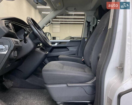 Белый Фольксваген Мультиван, объемом двигателя 1.97 л и пробегом 202 тыс. км за 34990 $, фото 4 на Automoto.ua