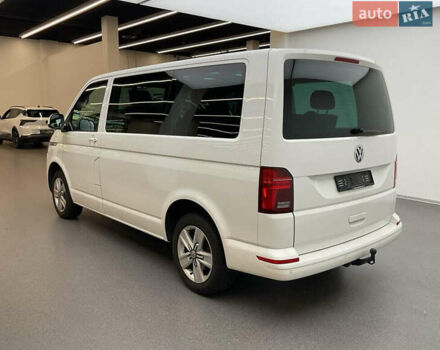 Белый Фольксваген Мультиван, объемом двигателя 1.97 л и пробегом 202 тыс. км за 34990 $, фото 1 на Automoto.ua