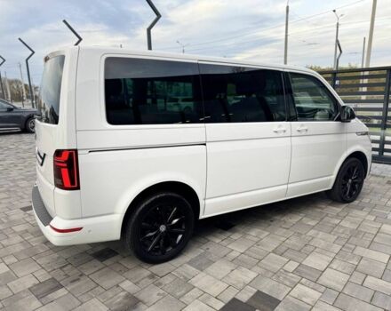 Белый Фольксваген Мультиван, объемом двигателя 2 л и пробегом 115 тыс. км за 65900 $, фото 2 на Automoto.ua