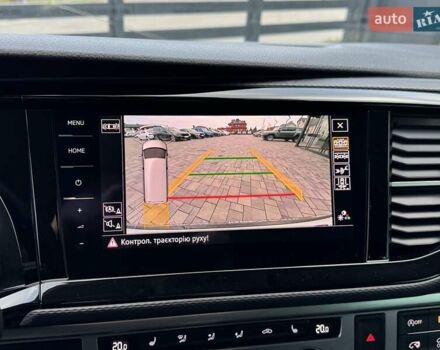 Білий Фольксваген Мультиван, об'ємом двигуна 2 л та пробігом 116 тис. км за 65900 $, фото 19 на Automoto.ua