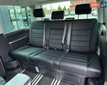 Білий Фольксваген Мультиван, об'ємом двигуна 2 л та пробігом 116 тис. км за 65900 $, фото 27 на Automoto.ua