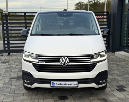 Белый Фольксваген Мультиван, объемом двигателя 2 л и пробегом 115 тыс. км за 65900 $, фото 1 на Automoto.ua