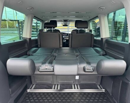 Белый Фольксваген Мультиван, объемом двигателя 2 л и пробегом 115 тыс. км за 65900 $, фото 4 на Automoto.ua