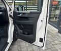 Білий Фольксваген Мультиван, об'ємом двигуна 2 л та пробігом 116 тис. км за 65900 $, фото 35 на Automoto.ua
