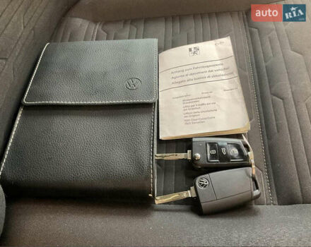 Белый Фольксваген Мультиван, объемом двигателя 1.97 л и пробегом 202 тыс. км за 34990 $, фото 14 на Automoto.ua