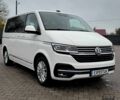 Білий Фольксваген Мультиван, об'ємом двигуна 2 л та пробігом 172 тис. км за 51900 $, фото 1 на Automoto.ua