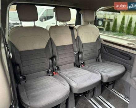 Белый Фольксваген Мультиван, объемом двигателя 2 л и пробегом 97 тыс. км за 67900 $, фото 34 на Automoto.ua