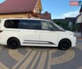 Білий Фольксваген Мультиван, об'ємом двигуна 2 л та пробігом 188 тис. км за 46999 $, фото 3 на Automoto.ua