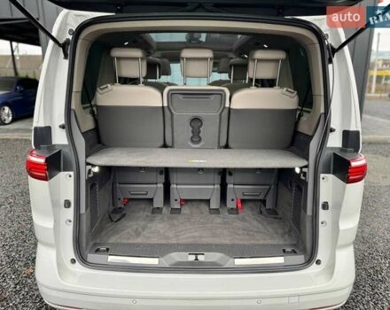 Белый Фольксваген Мультиван, объемом двигателя 2 л и пробегом 97 тыс. км за 67900 $, фото 33 на Automoto.ua