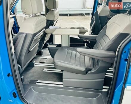 Білий Фольксваген Мультиван, об'ємом двигуна 1.98 л та пробігом 11 тис. км за 92000 $, фото 29 на Automoto.ua