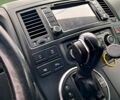 Білий Фольксваген Мультиван, об'ємом двигуна 2 л та пробігом 190 тис. км за 25000 $, фото 10 на Automoto.ua
