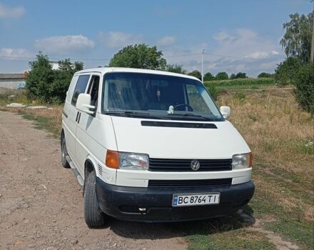 Белый Фольксваген Мультиван, объемом двигателя 1.9 л и пробегом 490 тыс. км за 7000 $, фото 1 на Automoto.ua