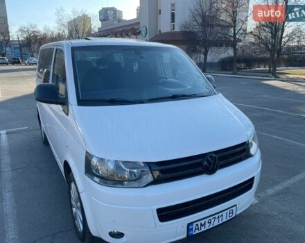 Белый Фольксваген Мультиван, объемом двигателя 1.97 л и пробегом 290 тыс. км за 17500 $, фото 1 на Automoto.ua