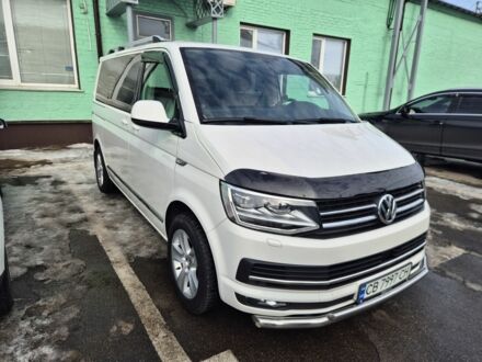 Білий Фольксваген Мультиван, об'ємом двигуна 2 л та пробігом 184 тис. км за 34300 $, фото 1 на Automoto.ua