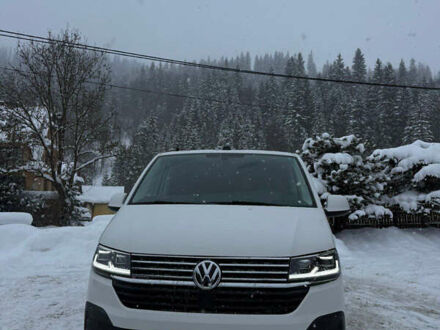 Белый Фольксваген Мультиван, объемом двигателя 1.97 л и пробегом 212 тыс. км за 44988 $, фото 1 на Automoto.ua